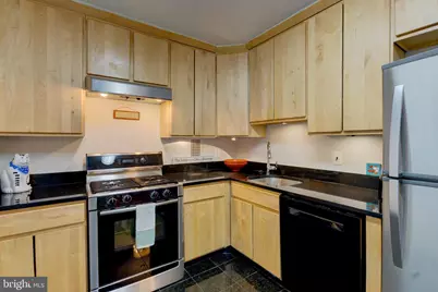 3001 Veazey Terrace NW, Washington, DC 20008 - Photo 17