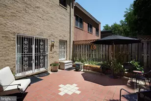 2712 Unicorn Ln NW, Washington, DC 20015 - Photo 21