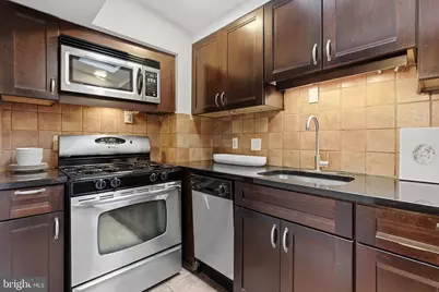 2719 Dumbarton Street NW, Washington, DC 20007 - Photo 11