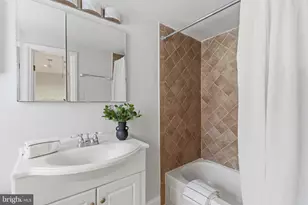 2719 Dumbarton St NW, Washington, DC 20007 - Photo 19