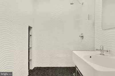 38 Sherman Circle NW, Washington, DC 20011 - Photo 21