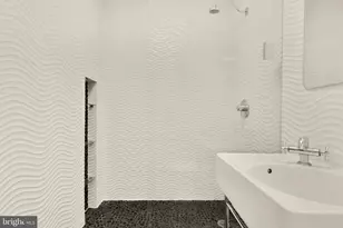 38 Sherman Cir NW, Washington, DC 20011 - Photo 21