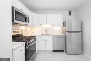 3001 Veazey Terrace NW, Washington, DC 20008 - Photo 3