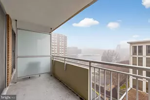 3001 Veazey Terrace NW, Washington, DC 20008 - Photo 3