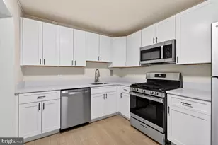 3001 Veazey Terrace NW, Washington, DC 20008 - Photo 7