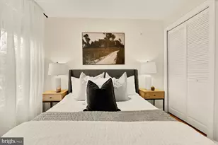 909 8th St NE, Washington, DC 20002 - Photo 13