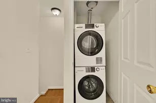 909 8th St NE, Washington, DC 20002 - Photo 21