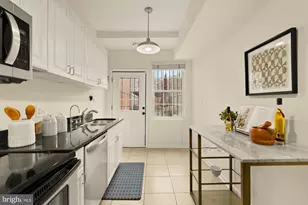 909 8th St NE, Washington, DC 20002 - Photo 11