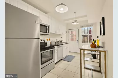 909 8th Street NE, Washington, DC 20002 - Photo 7