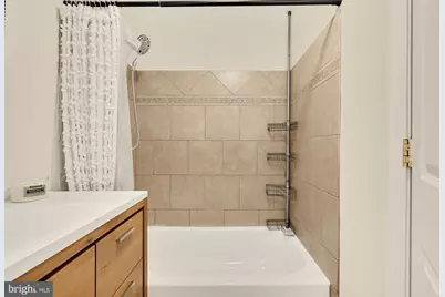 909 8th Street NE, Washington, DC 20002 - Photo 15