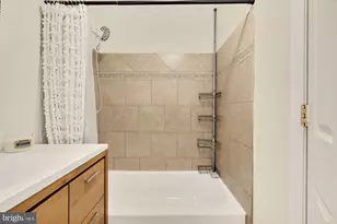 909 8th St NE, Washington, DC 20002 - Photo 15
