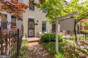 909 8th St NE, Washington, DC 20002 - Photo 1