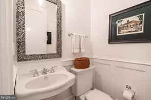 1619 19th St NW, Washington, DC 20009 - Photo 21