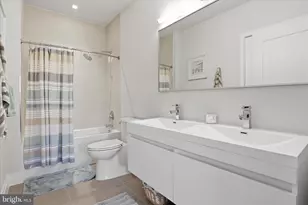 900 11th St SE, Washington, DC 20003 - Photo 15