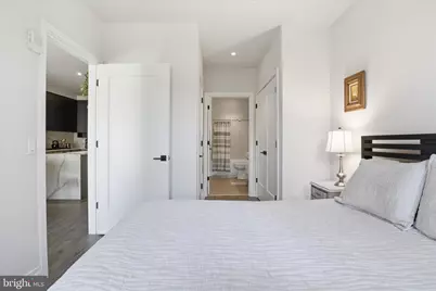 900 11th Street SE #203, Washington, DC 20003 - Photo 13