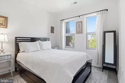 900 11th Street SE #203, Washington, DC 20003 - Photo 11
