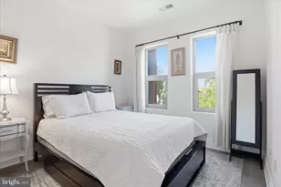 900 11th St SE, Washington, DC 20003 - Photo 11