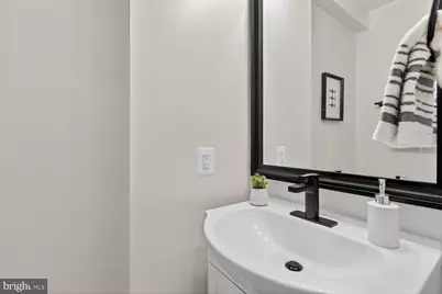 615 Kensington Place NE, Washington, DC 20011 - Photo 11