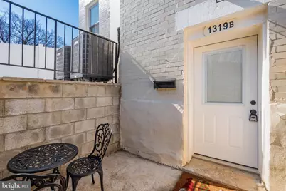 1319 C Street NE #B, Washington, DC 20002 - Photo 5