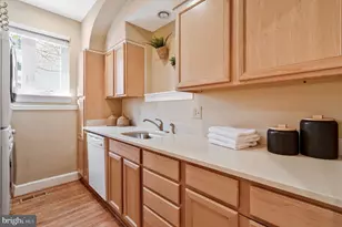 2739 Chesapeake St NW, Washington, DC 20008 - Photo 11