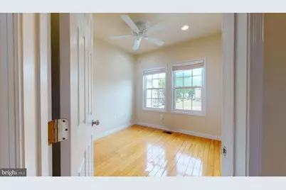 615 16th Street NE, Washington, DC 20002 - Photo 29