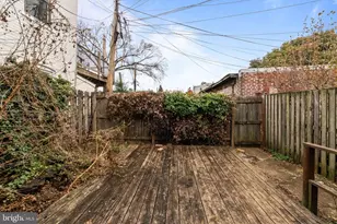 1014 Independence Ave SE, Washington, DC 20003 - Photo 41