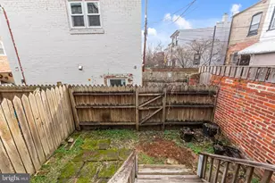 1011 Independence Ave SE, Washington, DC 20003 - Photo 15