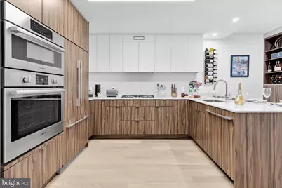 37 L Street SE #308, Washington, DC 20003 - Photo 9