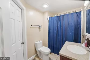 914 Savannah St SE, Washington, DC 20032 - Photo 25