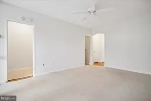 1 Scott Cir NW, Washington, DC 20036 - Photo 5