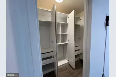 1 Scott NW #118, Washington, DC 20036 - Photo 17