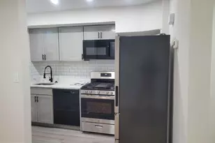 220 33rd St NE, Washington, DC 20019 - Photo 3