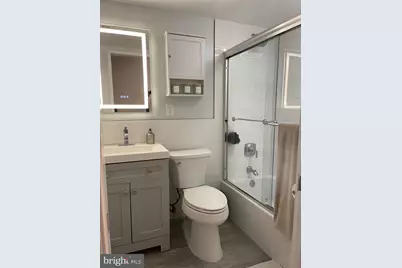 519 G Street SW, Washington, DC 20024 - Photo 79