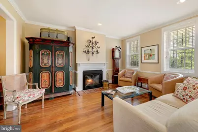 315 Constitution Avenue NE, Washington, DC 20002 - Photo 5