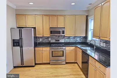 1227 Linden Place NE, Washington, DC 20002 - Photo 5