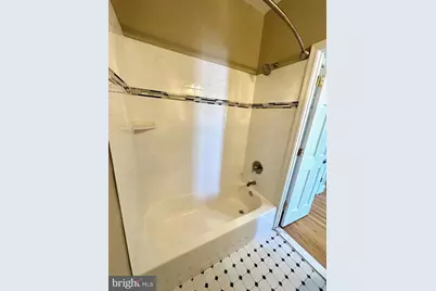 1227 Linden Place NE, Washington, DC 20002 - Photo 15