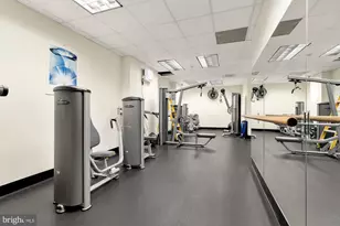 4201 Cathedral Ave NW, Washington, DC 20016 - Photo 35