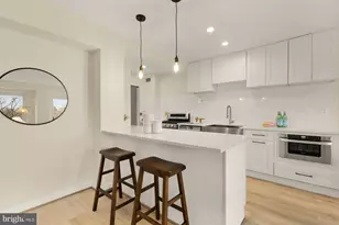 4201 Cathedral Ave NW, Washington, DC 20016 - Photo 21