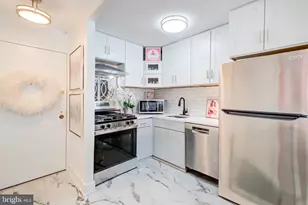 700 7th St SW, Washington, DC 20024 - Photo 3