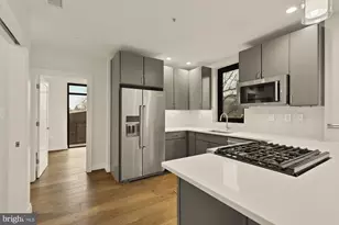 301 H St NE, Washington, DC 20002 - Photo 9