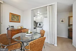 950 25th St NW, Washington, DC 20037 - Photo 15
