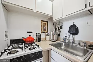 950 25th St NW, Washington, DC 20037 - Photo 15