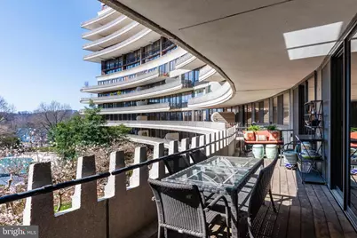 700 New Hampshire Avenue NW #421, Washington, DC 20037 - Photo 47