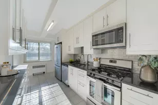 4201 Cathedral Ave NW, Washington, DC 20016 - Photo 15