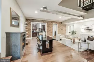 215 I St NE, Washington, DC 20002 - Photo 3