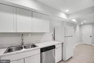 219 P St NW, Washington, DC 20001 - Photo 25