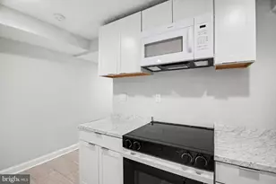 219 P St NW, Washington, DC 20001 - Photo 23