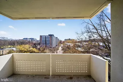 240 M Street SW #E406, Washington, DC 20024 - Photo 7