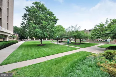 240 M Street SW #E406, Washington, DC 20024 - Photo 23