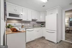 1953 Calvert St NW, Washington, DC 20009 - Photo 13